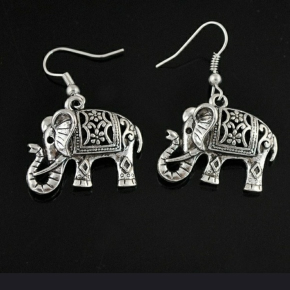 Jewelry - Elephant earrings